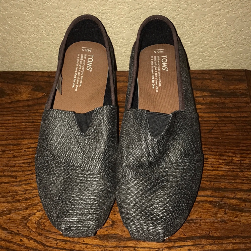 Men’s TOMS